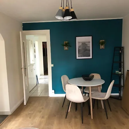 Yellena Apartment *